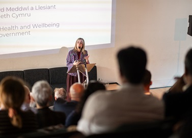 Strategaeth Ddrafft Dementia Cymru 2026-2036